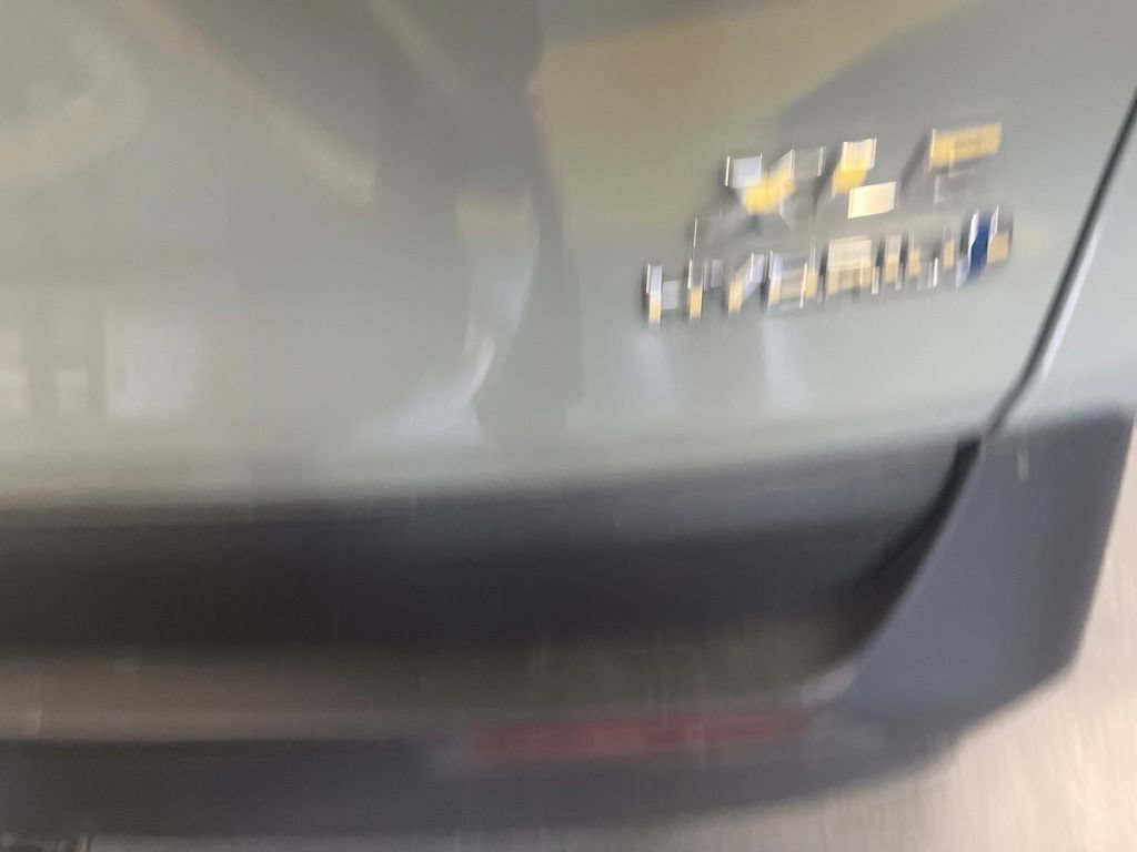 Used 2023 Toyota RAV4 XLE Premium AWD/4WD image 7