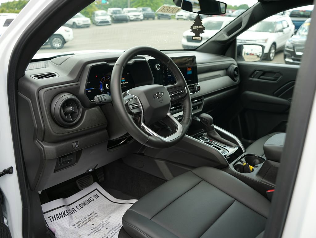 Used 2026 Chevrolet Colorado Trail Boss AWD/4WD image 17