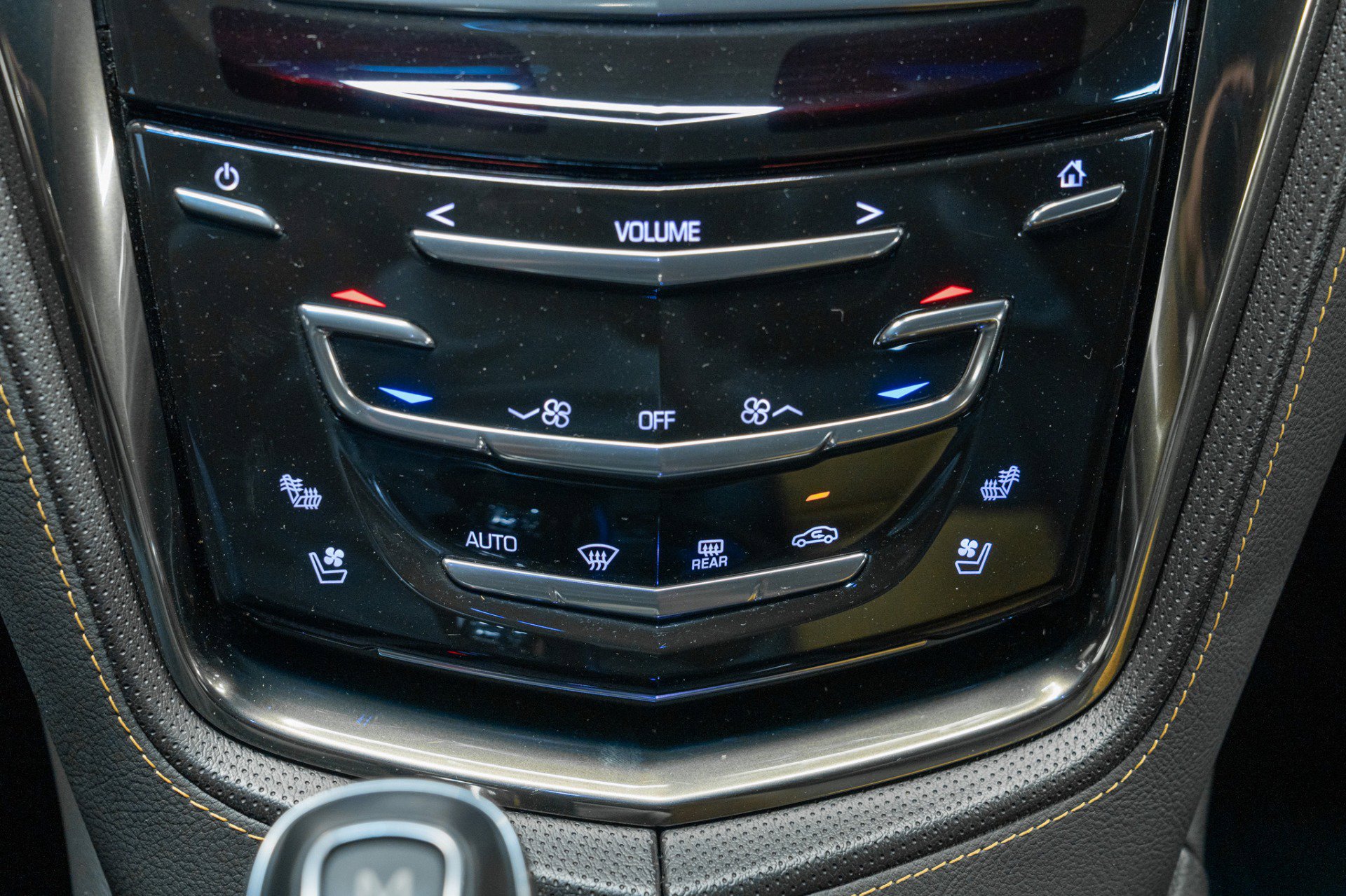 Used 2019 Cadillac CTS V w/ Luxury Package image 36