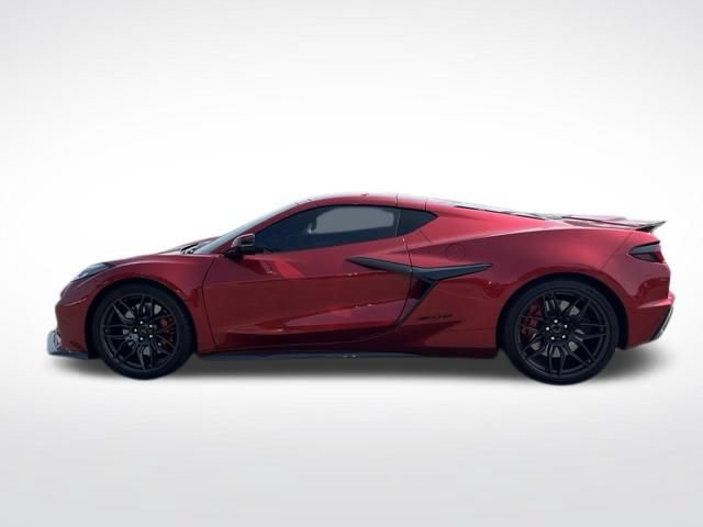 Used 2024 Chevrolet Corvette Z06 RWD image 4