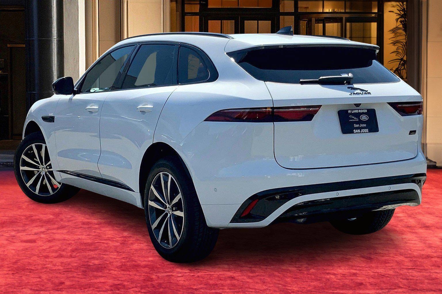 New 2026 Jaguar F-PACE R-Dynamic S image 2