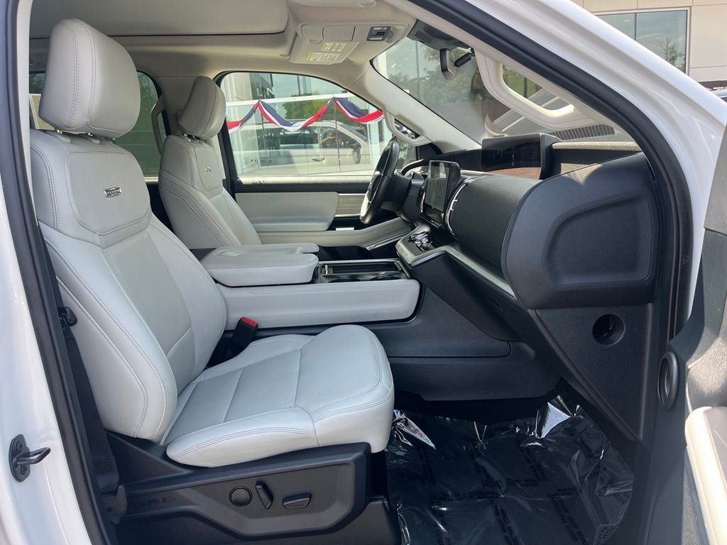 Certified 2025 Ford Expedition Platinum AWD/4WD image 22