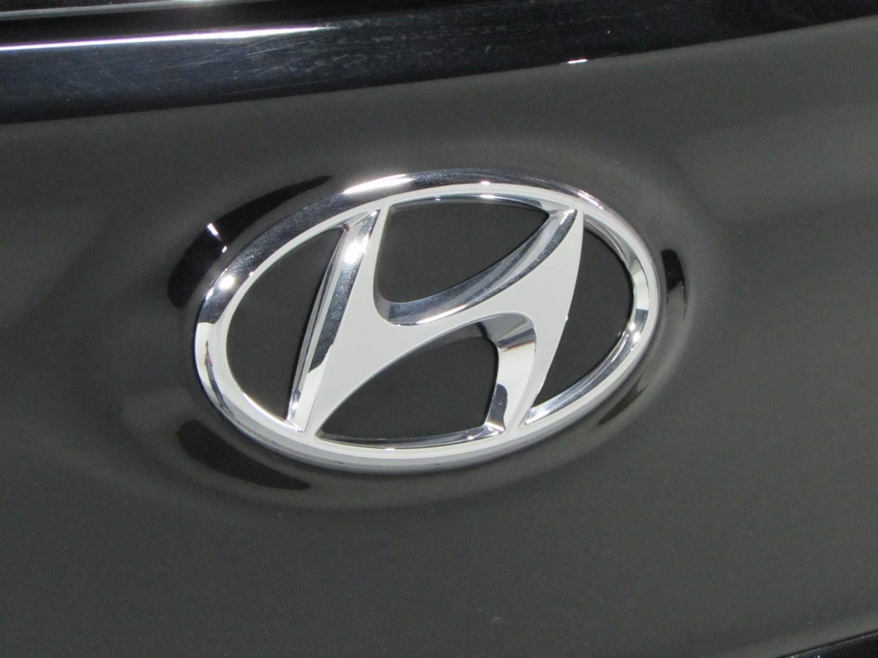 Used 2023 Hyundai Kona SEL w/ Cargo Package AWD/4WD image 31