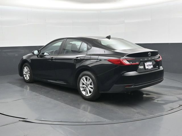 Used 2025 Toyota Camry LE FWD image 6
