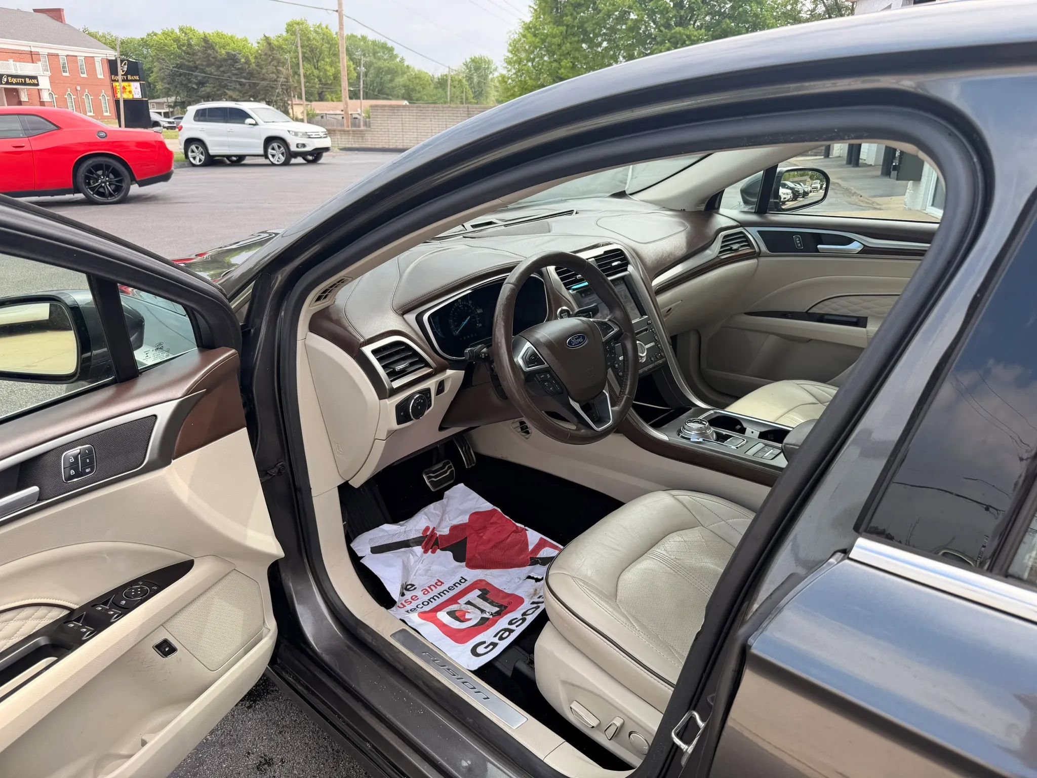 Used 2017 Ford Fusion Energi Platinum FWD image 11