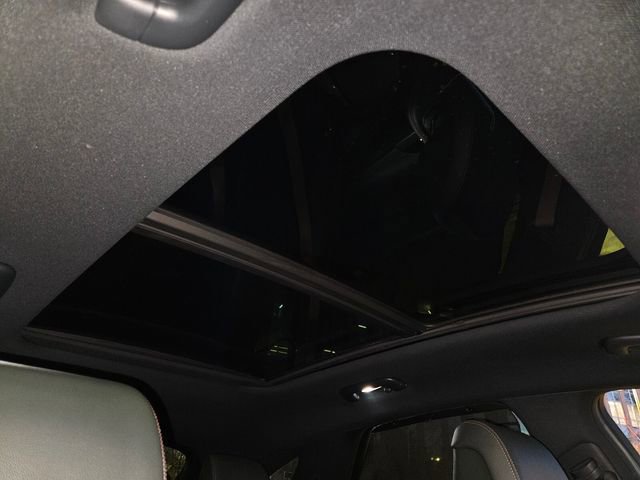 Used 2023 Genesis GV70 2.5T w/ Advanced Package image 20