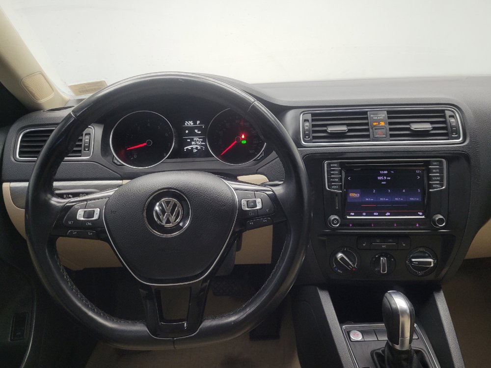 Used 2016 Volkswagen Jetta SE FWD image 22