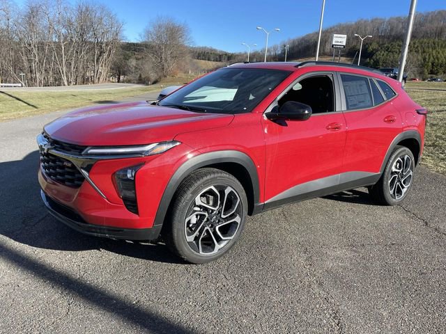 New 2026 Chevrolet Trax RS w/ Sunroof Package image 3