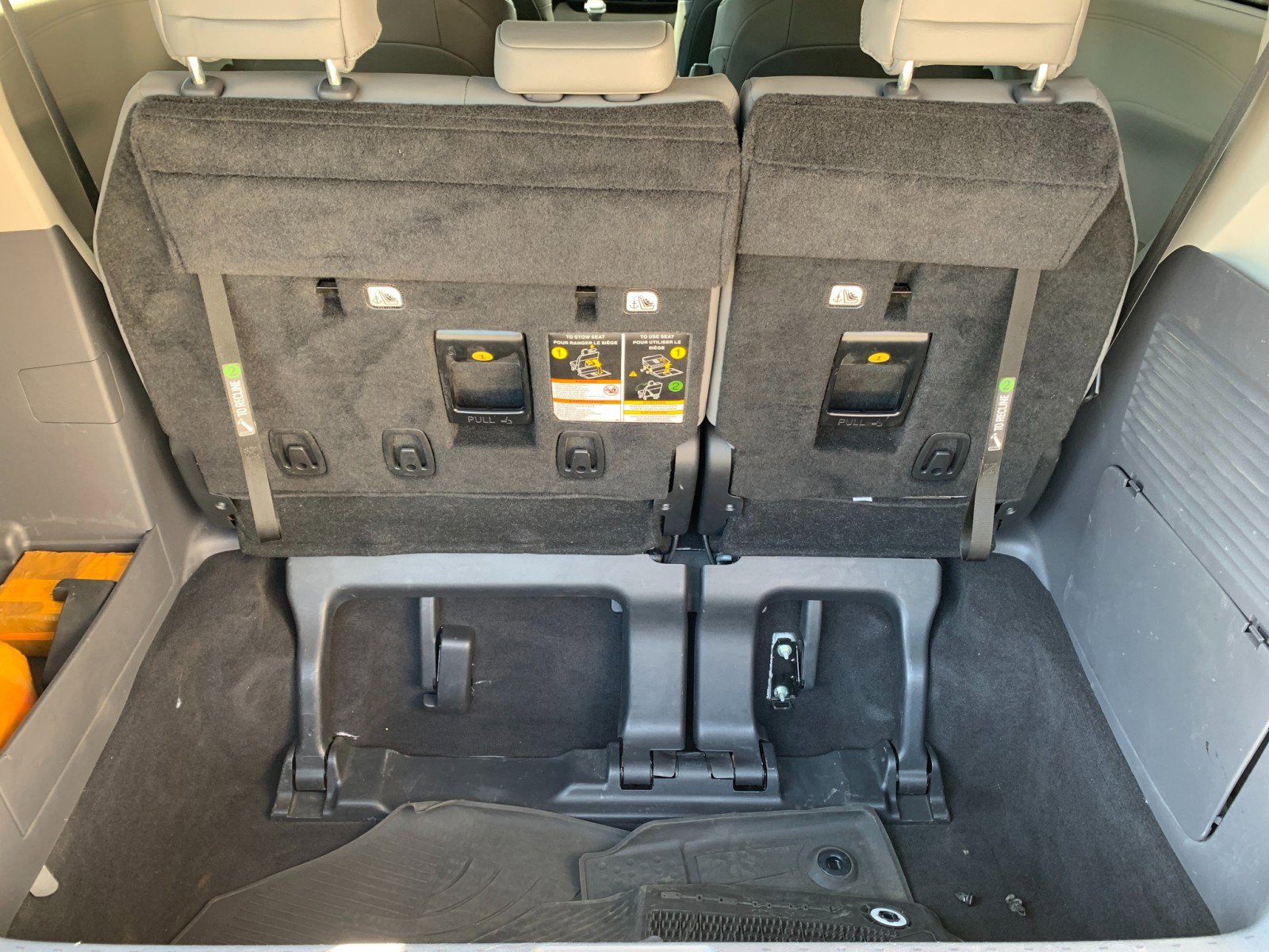 Used 2022 Toyota Sienna XLE AWD/4WD image 9