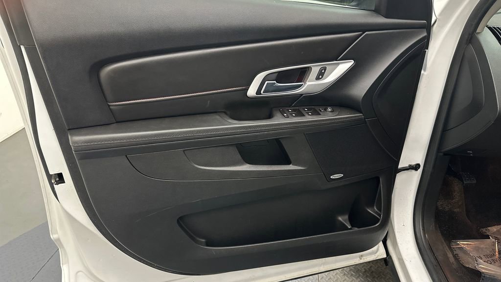 Used 2016 GMC Terrain SLT w/ Open Road Package image 18