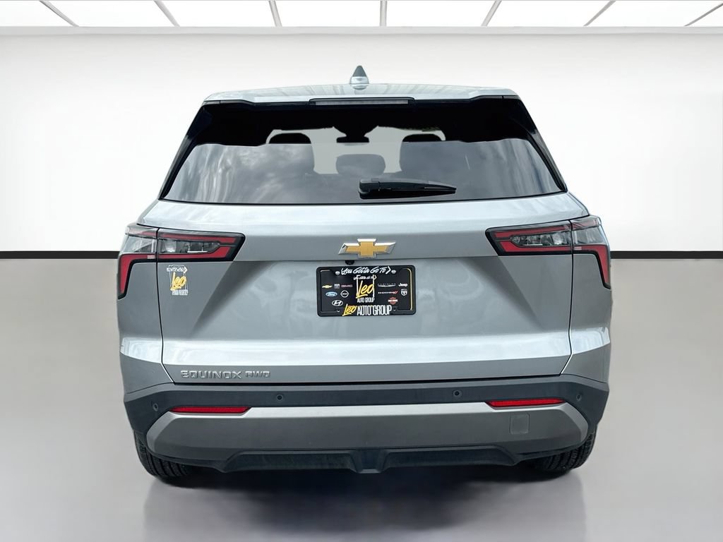 Used 2025 Chevrolet Equinox LT AWD/4WD image 6