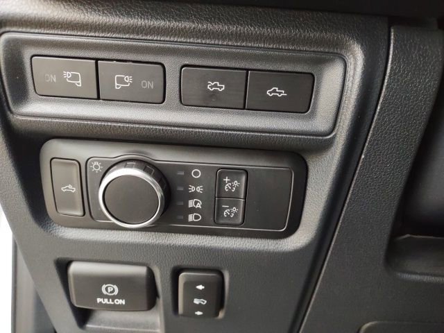 Used 2022 Ford F150 Lightning Platinum image 19