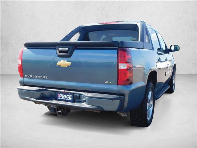 Used 2012 Chevrolet Avalanche LS AWD/4WD image 9