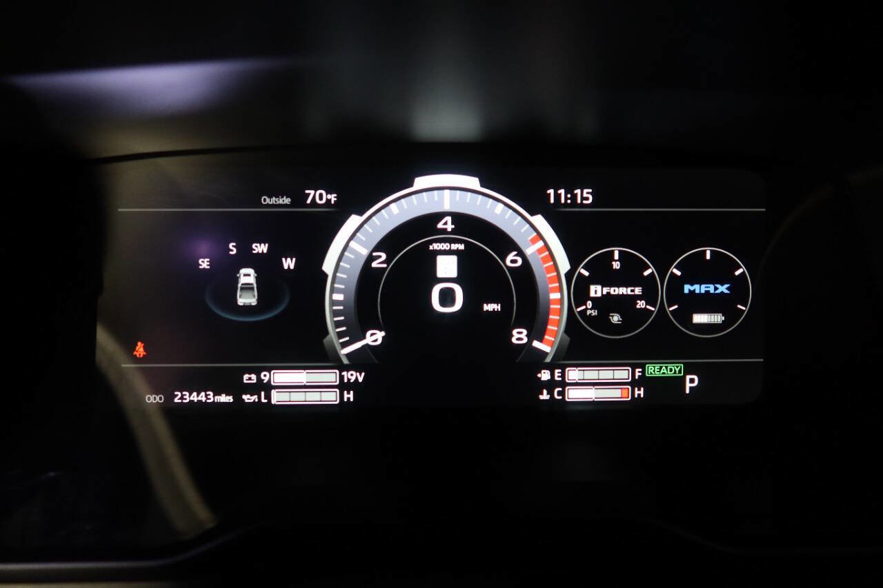 Used 2025 Toyota Tundra Platinum AWD/4WD image 20