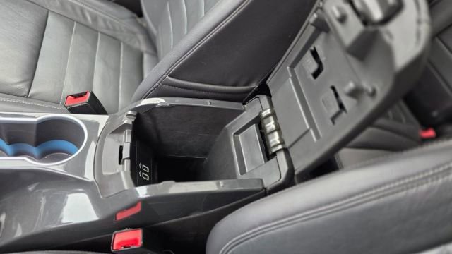 Used 2016 Ford Escape Titanium image 29