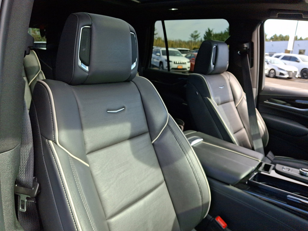 Used 2024 Cadillac Escalade Sport image 13