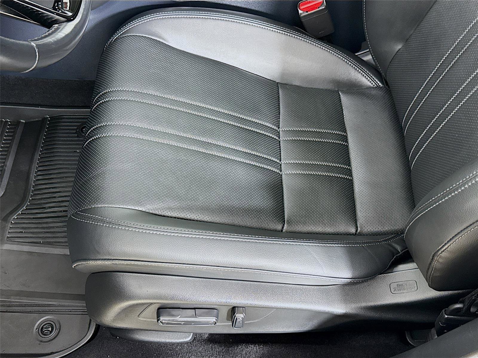 Used 2023 Honda HR-V EX-L image 18