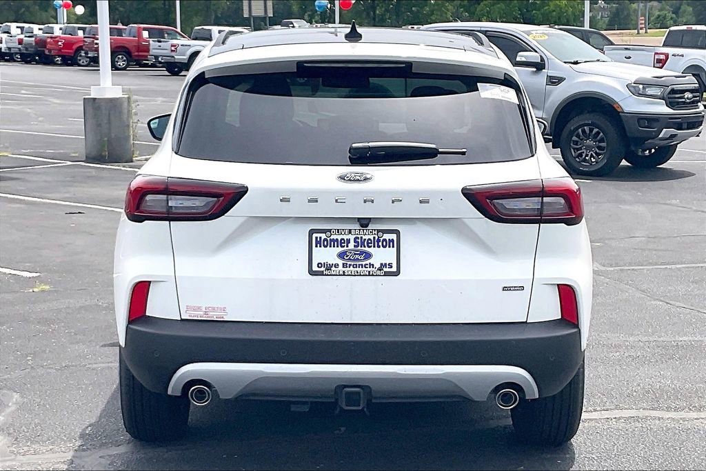 New 2024 Ford Escape SE w/ PHEV Premium Package image 4