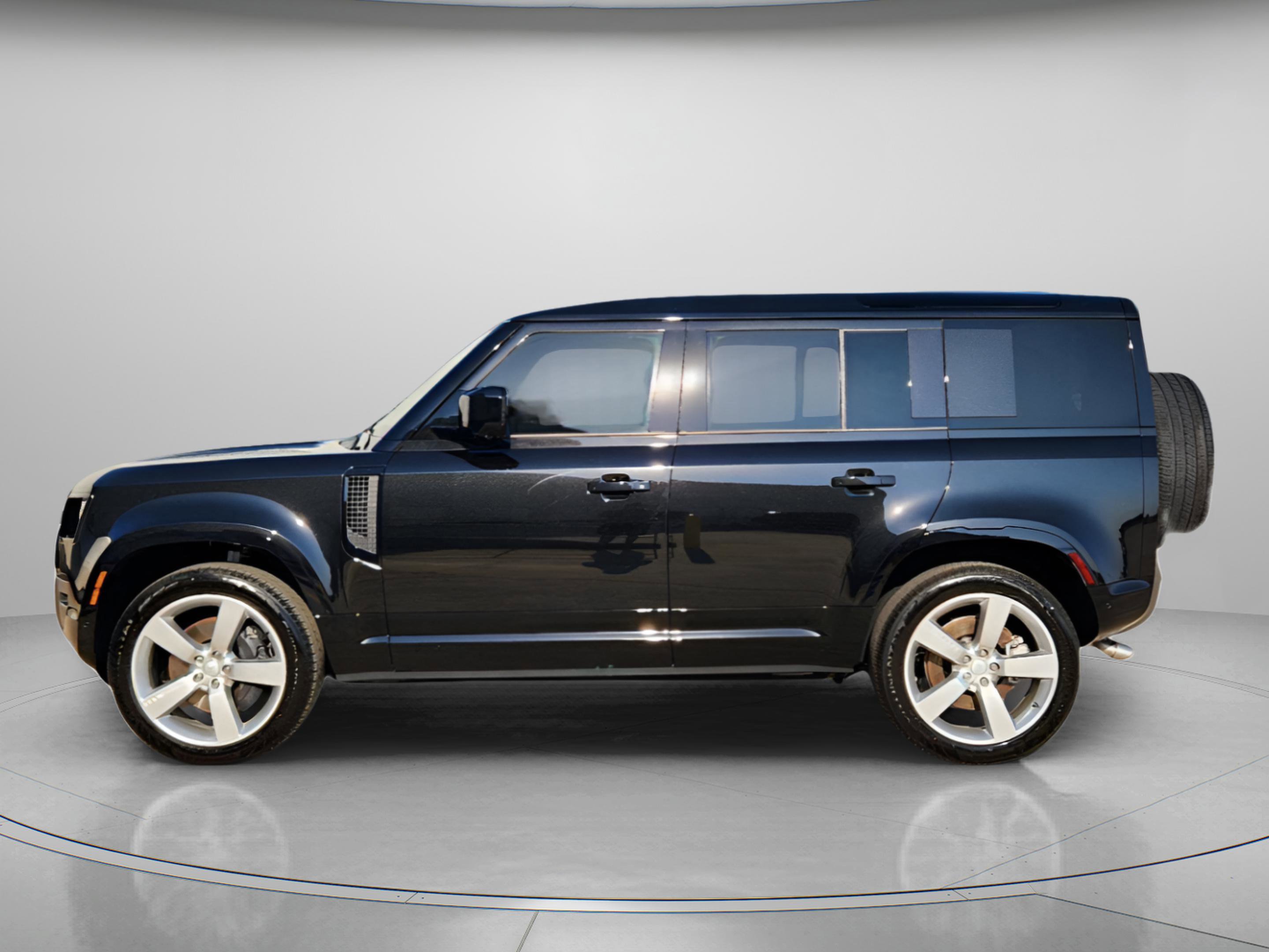 New 2025 Land Rover Defender 110 X-Dynamic SE AWD/4WD video 2