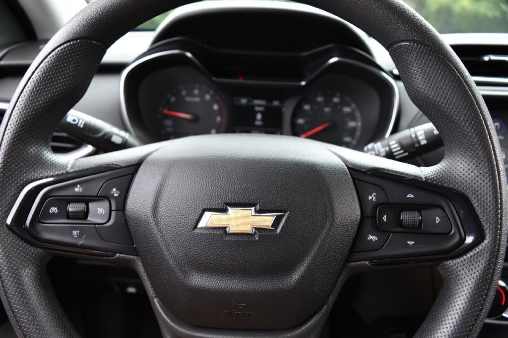 Used 2023 Chevrolet TrailBlazer LT FWD image 16