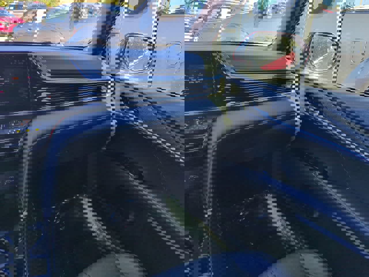 Used 2025 Toyota Camry XSE image 16