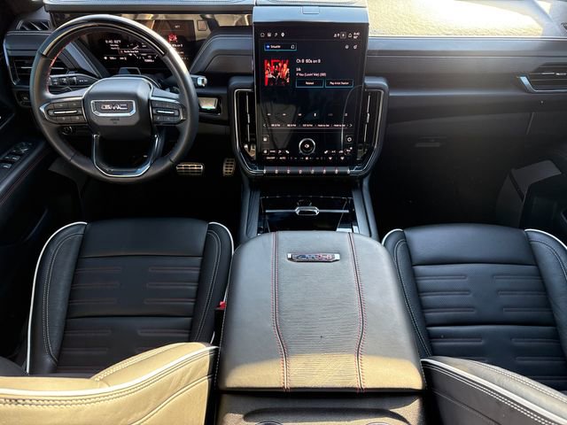 Used 2025 GMC Yukon AT4 Ultimate image 12