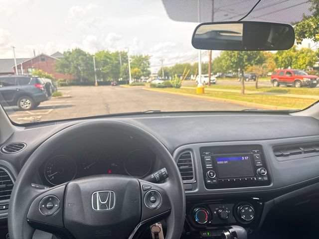 Used 2018 Honda HR-V LX image 15