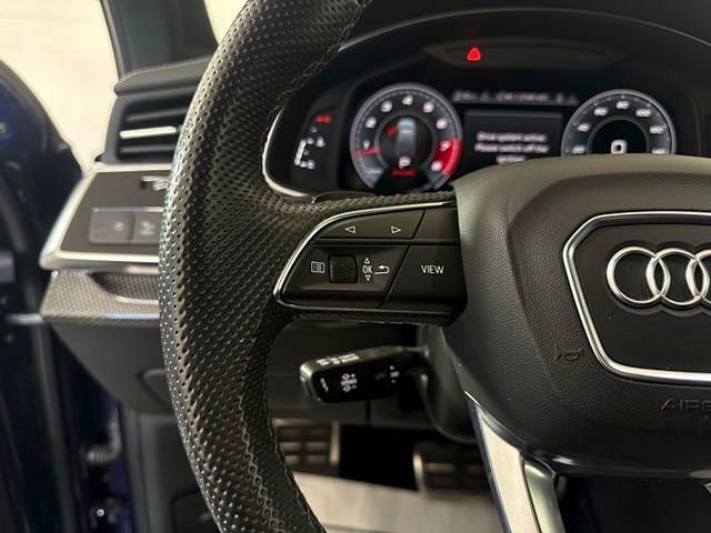 Used 2021 Audi SQ7 Premium Plus w/ Driver Assistance Package image 40