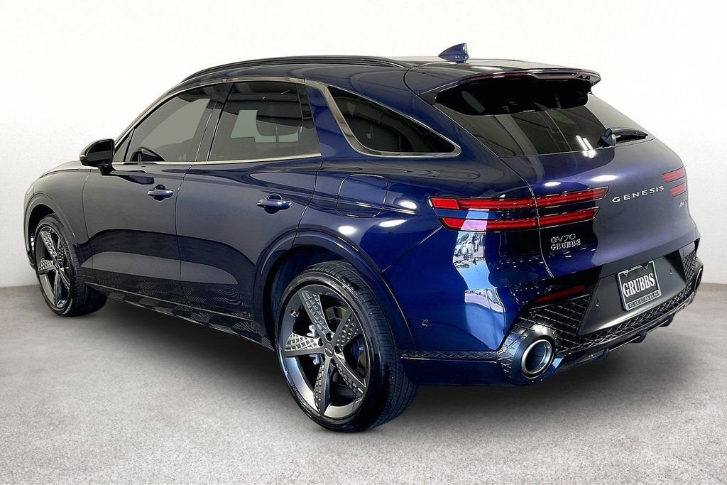 Used 2022 Genesis GV70 3.5T Sport w/ Sport Prestige Package AWD/4WD image 15