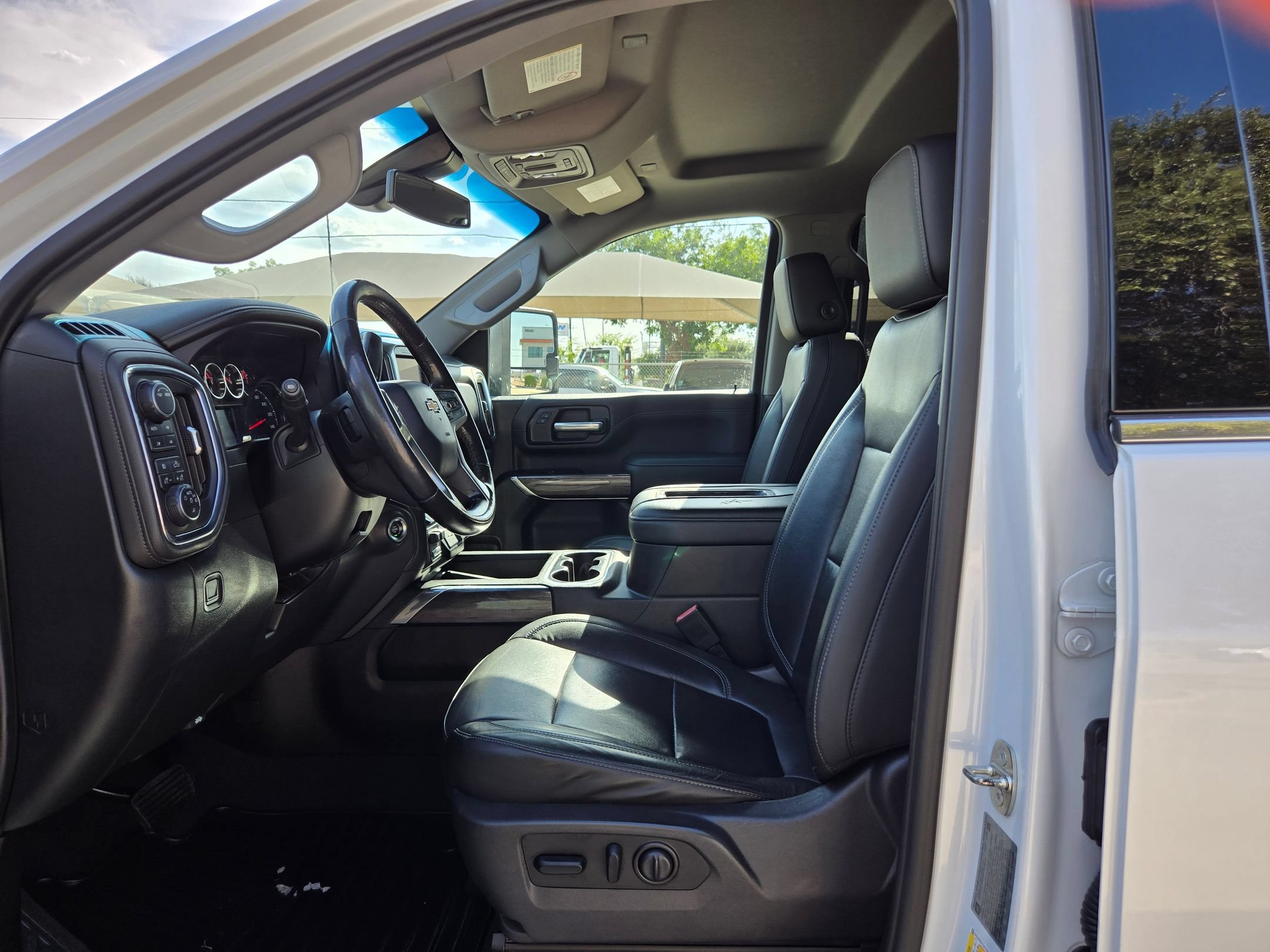 Certified 2020 Chevrolet Silverado 2500 LTZ w/ LTZ Texas Edition AWD/4WD image 9