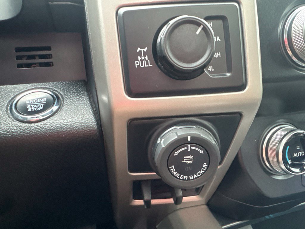 Used 2020 Ford F150 Lariat w/ Equipment Group 502A Luxury AWD/4WD image 26