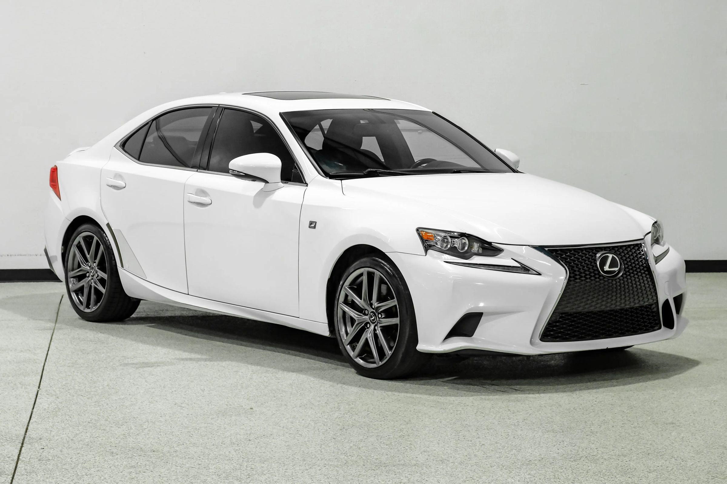 Used 2016 Lexus IS 200t w/ F Sport Package RWD image 4