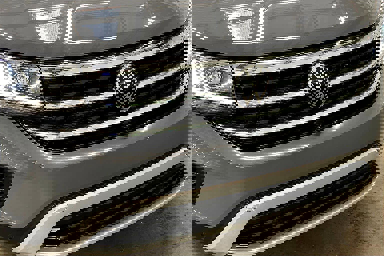 Used 2021 Volkswagen Atlas Cross Sport SEL Premium image 33