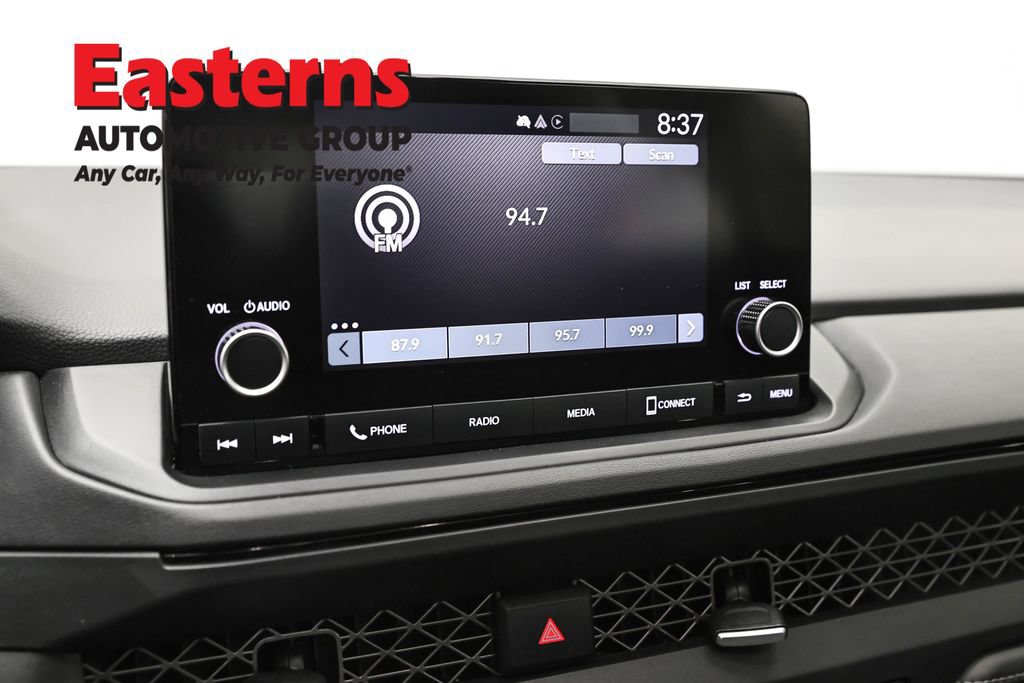 Used 2025 Honda Accord SE image 18