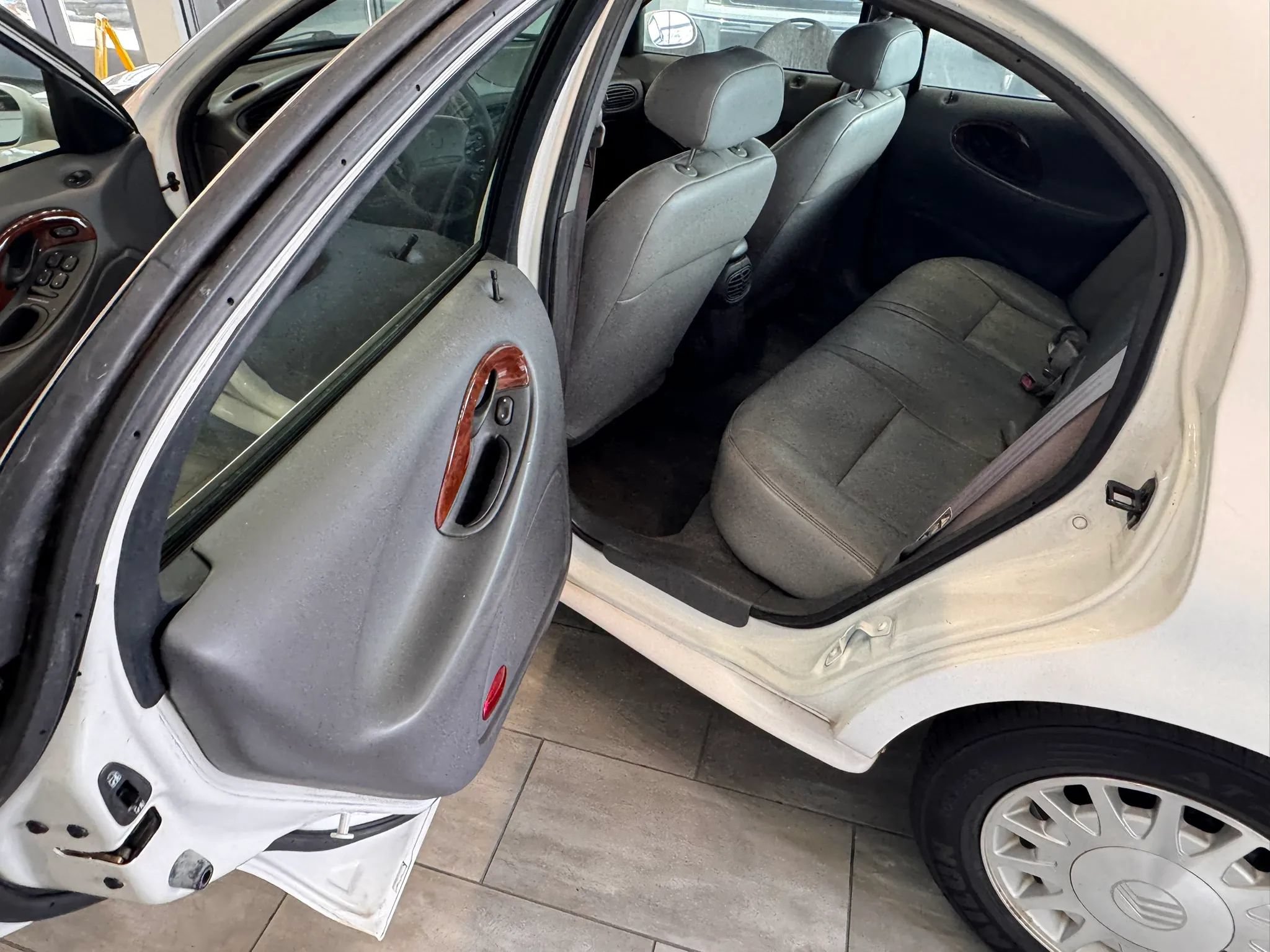 Used 1999 Mercury Sable LS FWD image 19