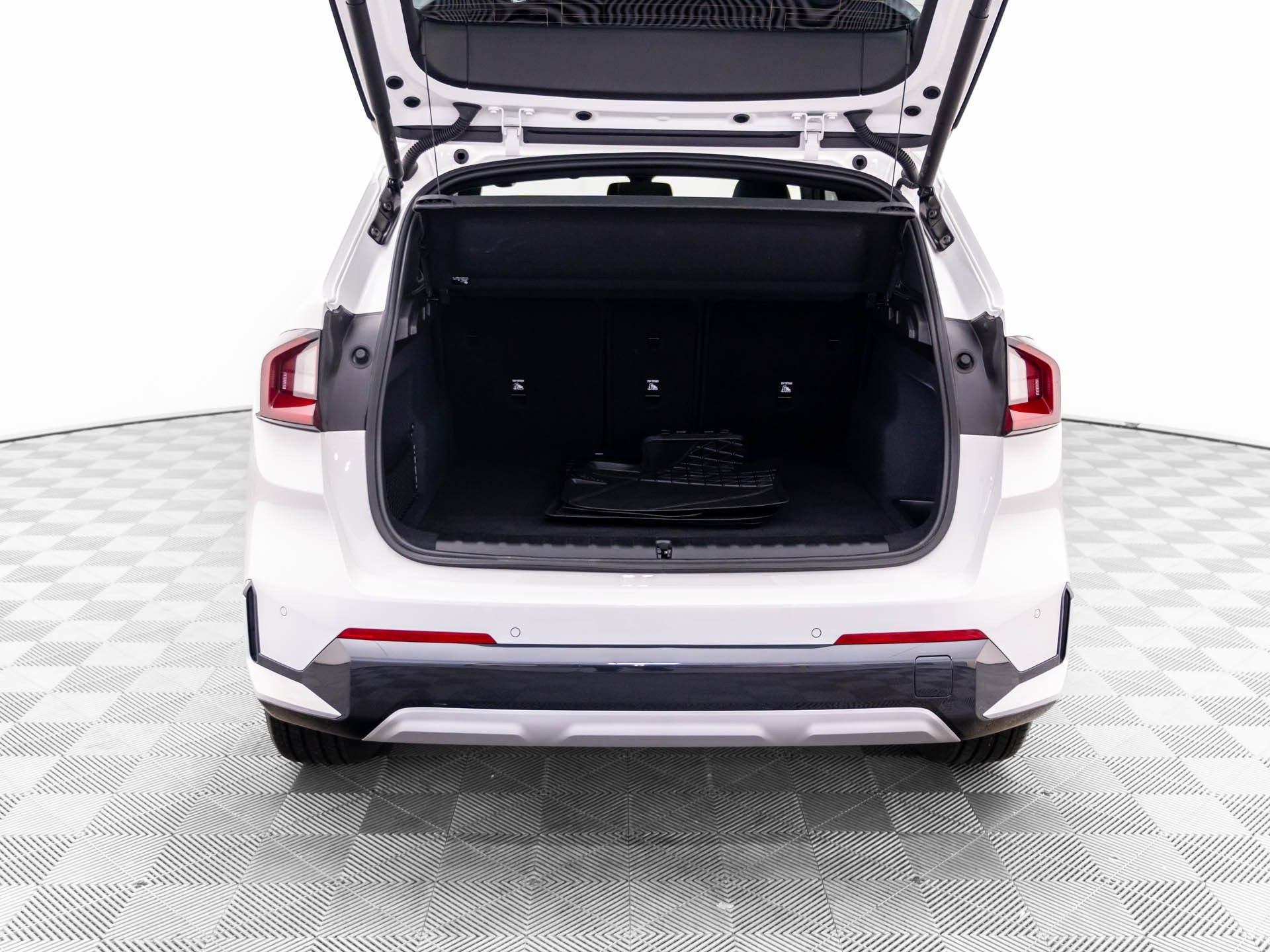 Certified 2025 BMW X1 xDrive28i w/ Convenience Package image 35