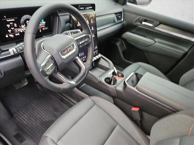 New 2026 GMC Terrain AT4 w/ Convenience Package III AWD/4WD image 3