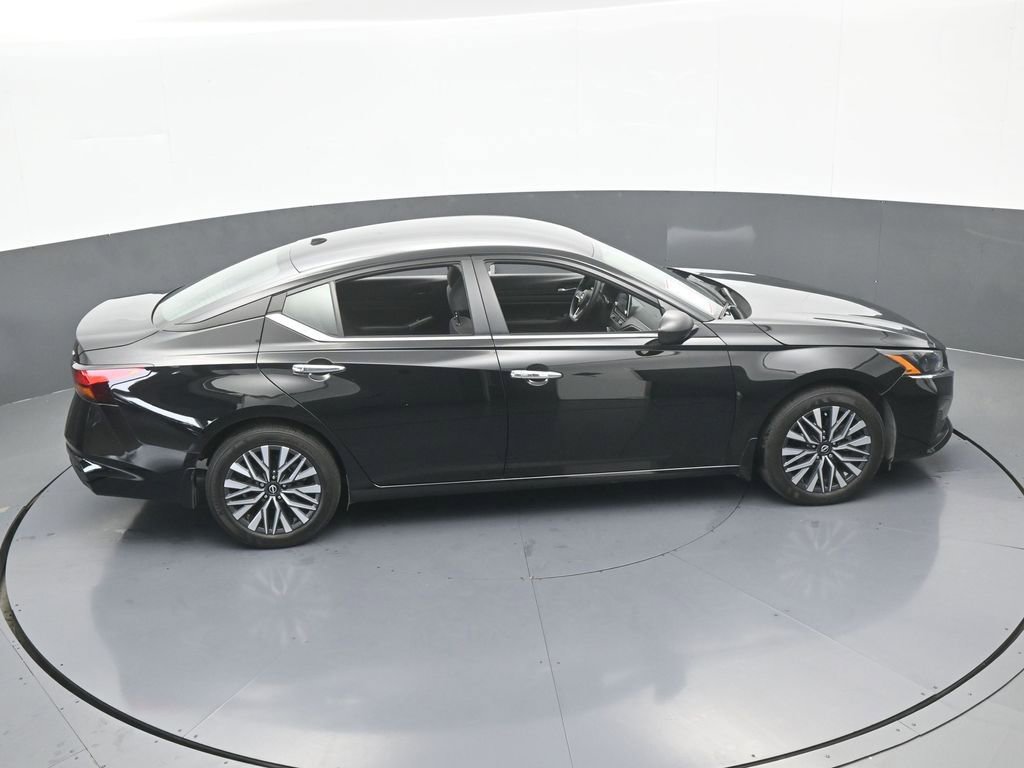 Used 2024 Nissan Altima 2.5 SV image 85