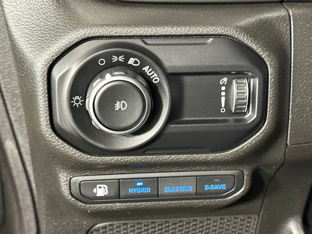 Used 2023 Jeep Wrangler Unlimited w/ Cold Weather Group image 19