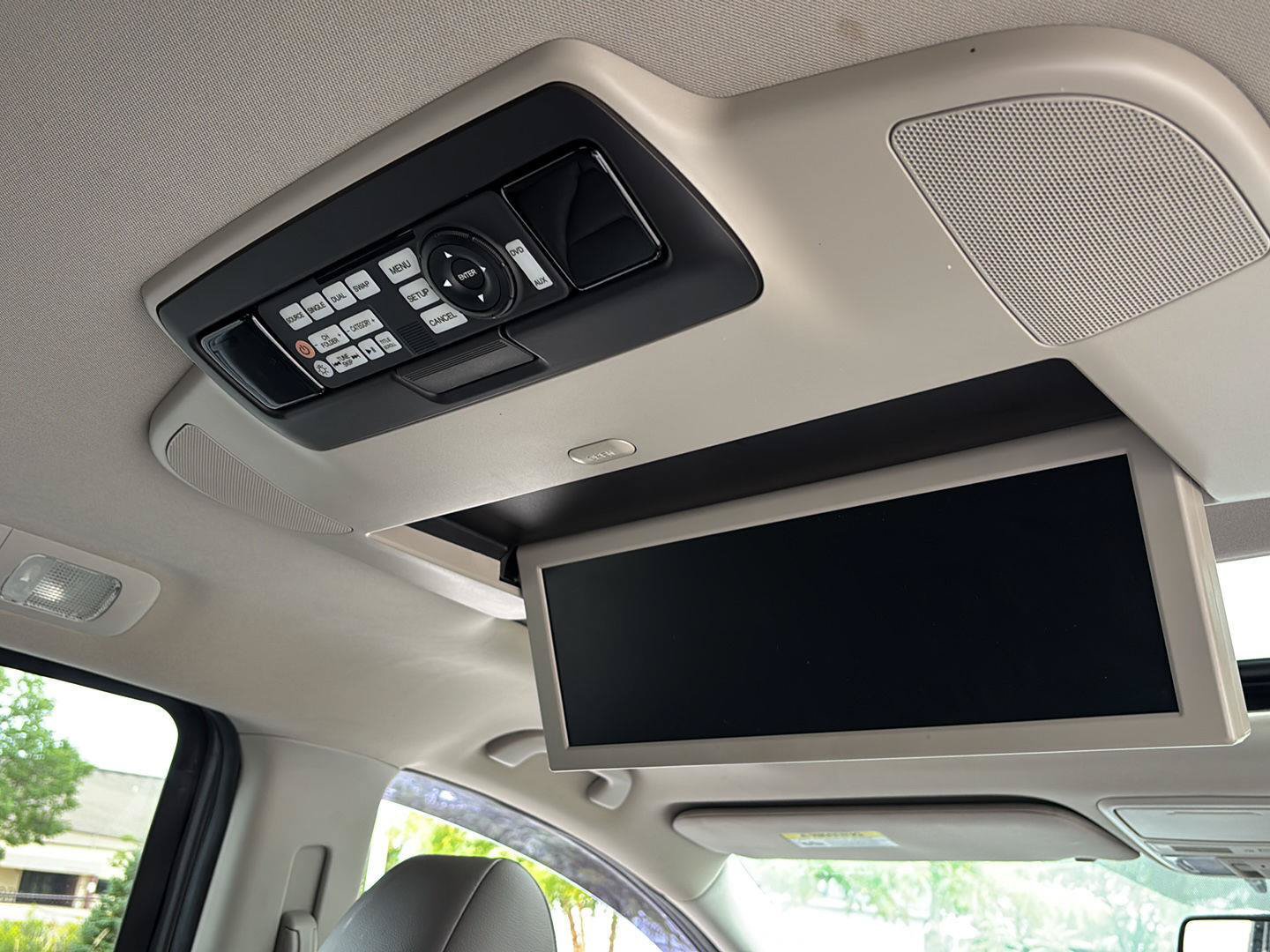 Used 2015 Honda Odyssey Touring Elite image 19