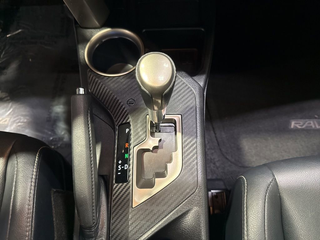 Used 2013 Toyota RAV4 Limited image 23