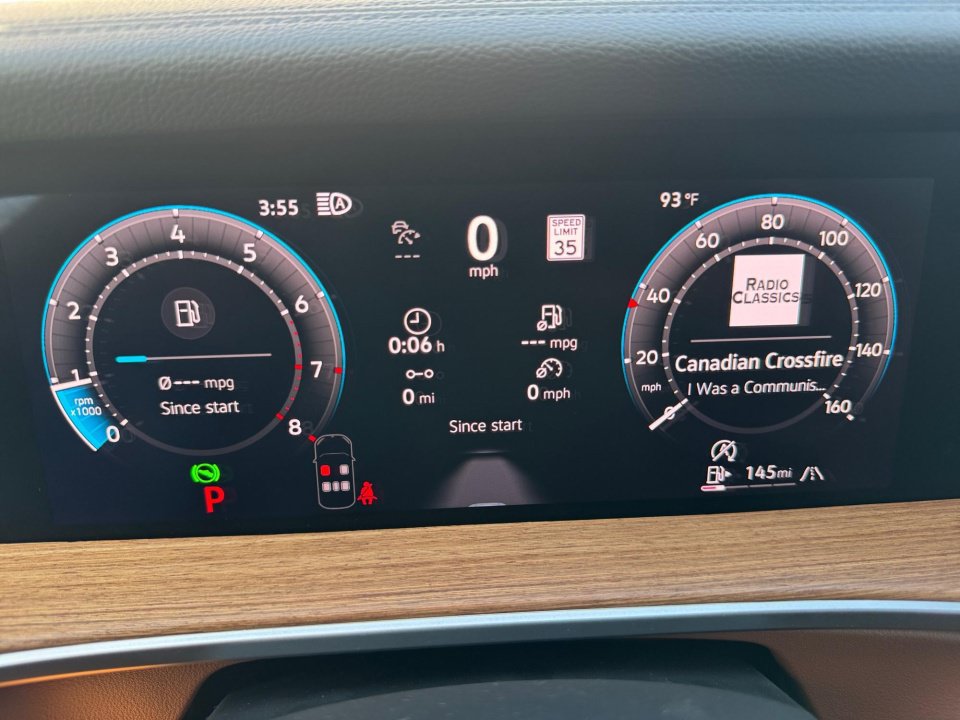 New 2026 Volkswagen Tiguan SEL R-Line AWD/4WD image 11