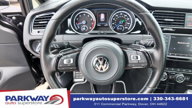 Used 2017 Volkswagen Golf R 4-Door AWD/4WD image 24