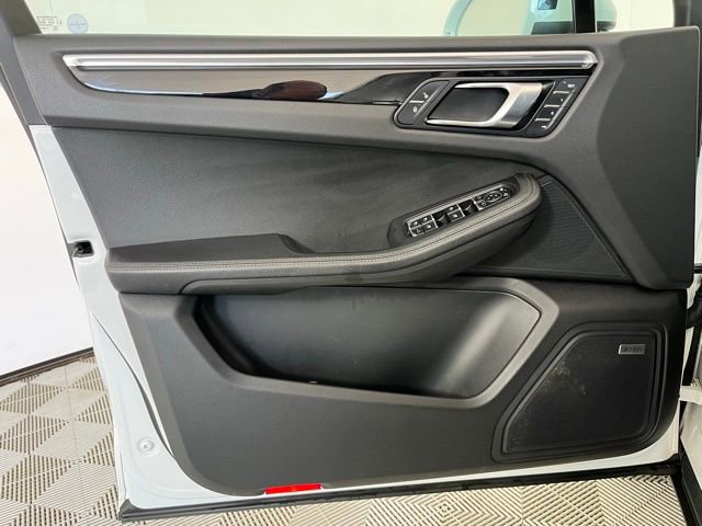 Used 2018 Porsche Macan S image 10