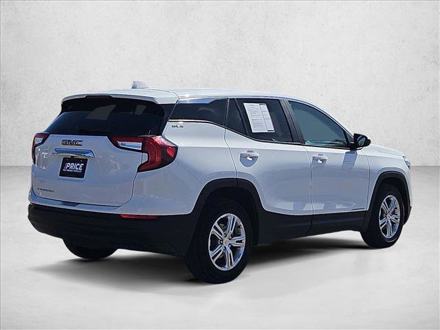 Used 2024 GMC Terrain SLE image 5