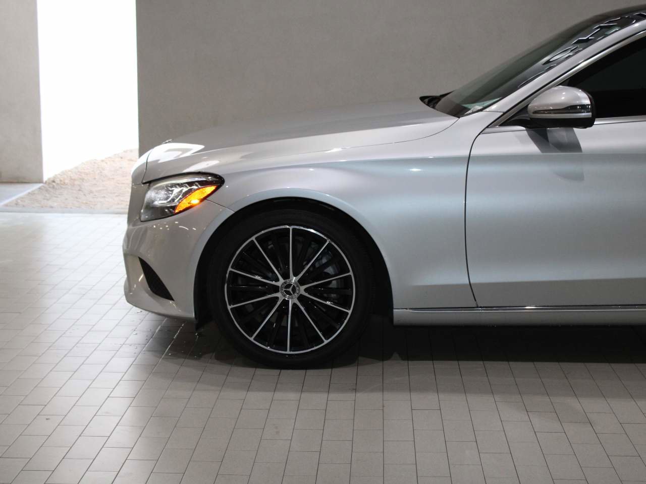 Used 2021 Mercedes-Benz C 300 Sedan image 4