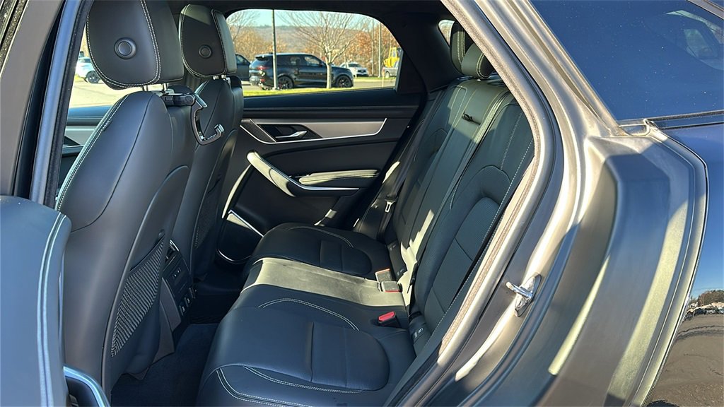 Certified 2025 Jaguar F-PACE R-Dynamic S image 20