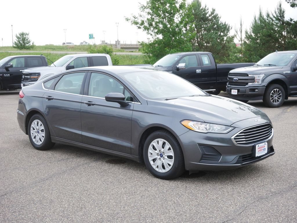 Certified 2019 Ford Fusion S FWD image 4