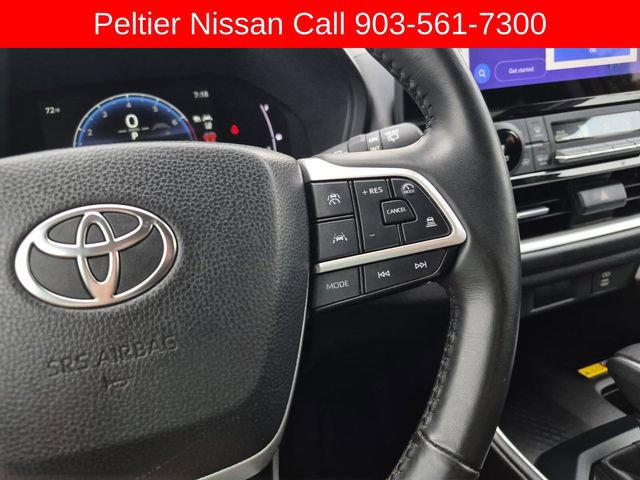 Used 2025 Toyota Grand Highlander AWD image 33
