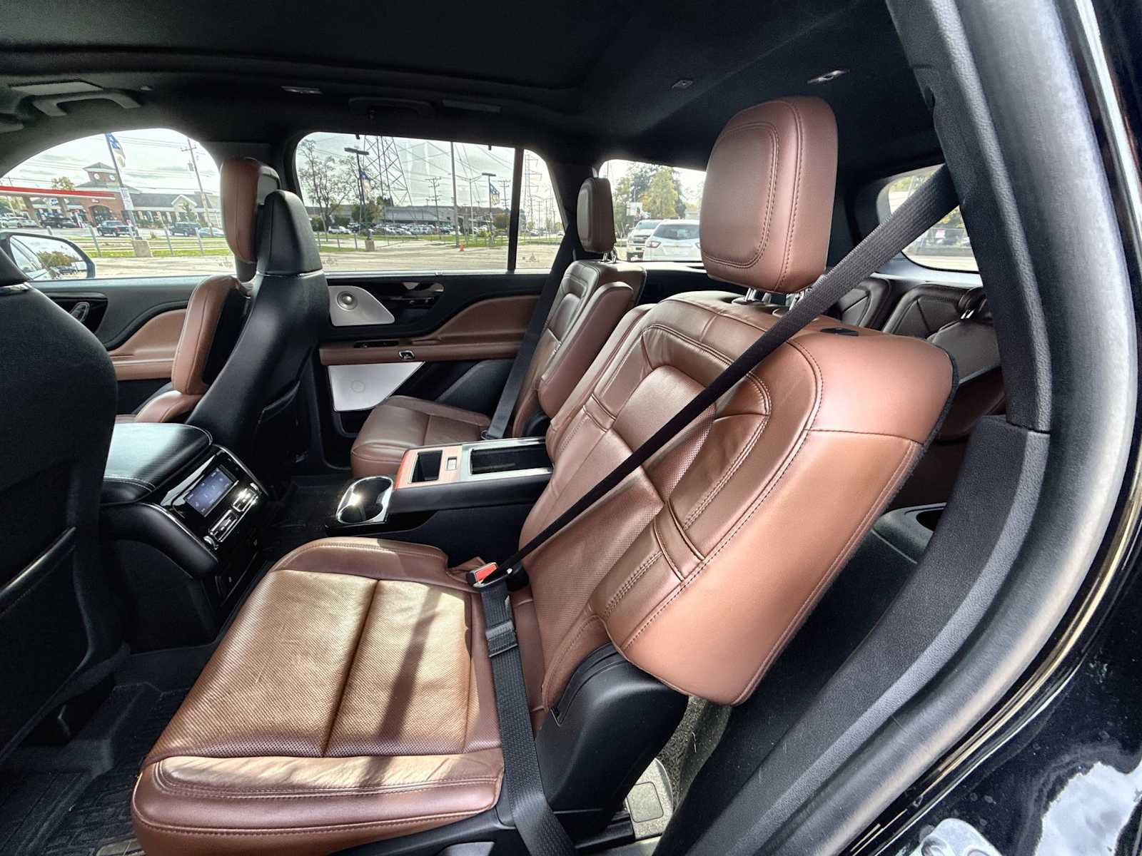Used 2022 Lincoln Aviator Reserve w/ Equipment Group 201A AWD/4WD image 26